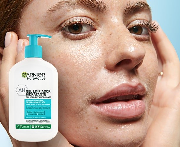 LIMPIA CON EL GEL LIMPIADOR HIDRATANTE