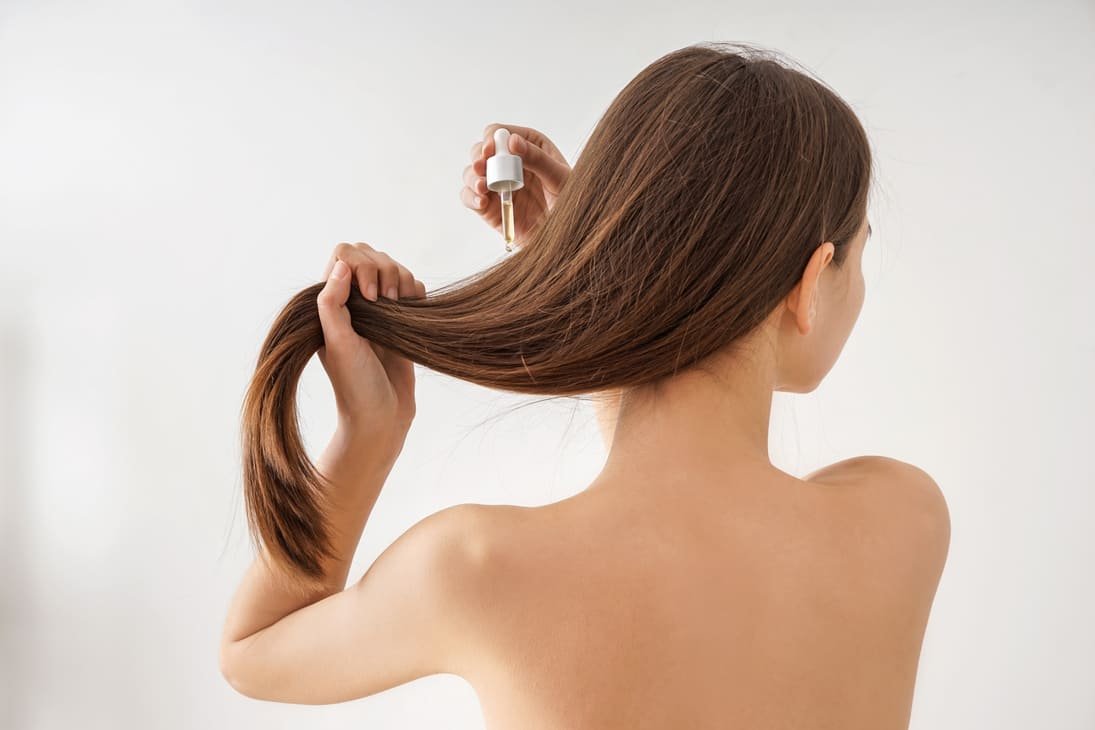 el serum se aplica con el pelo seco o mojado
