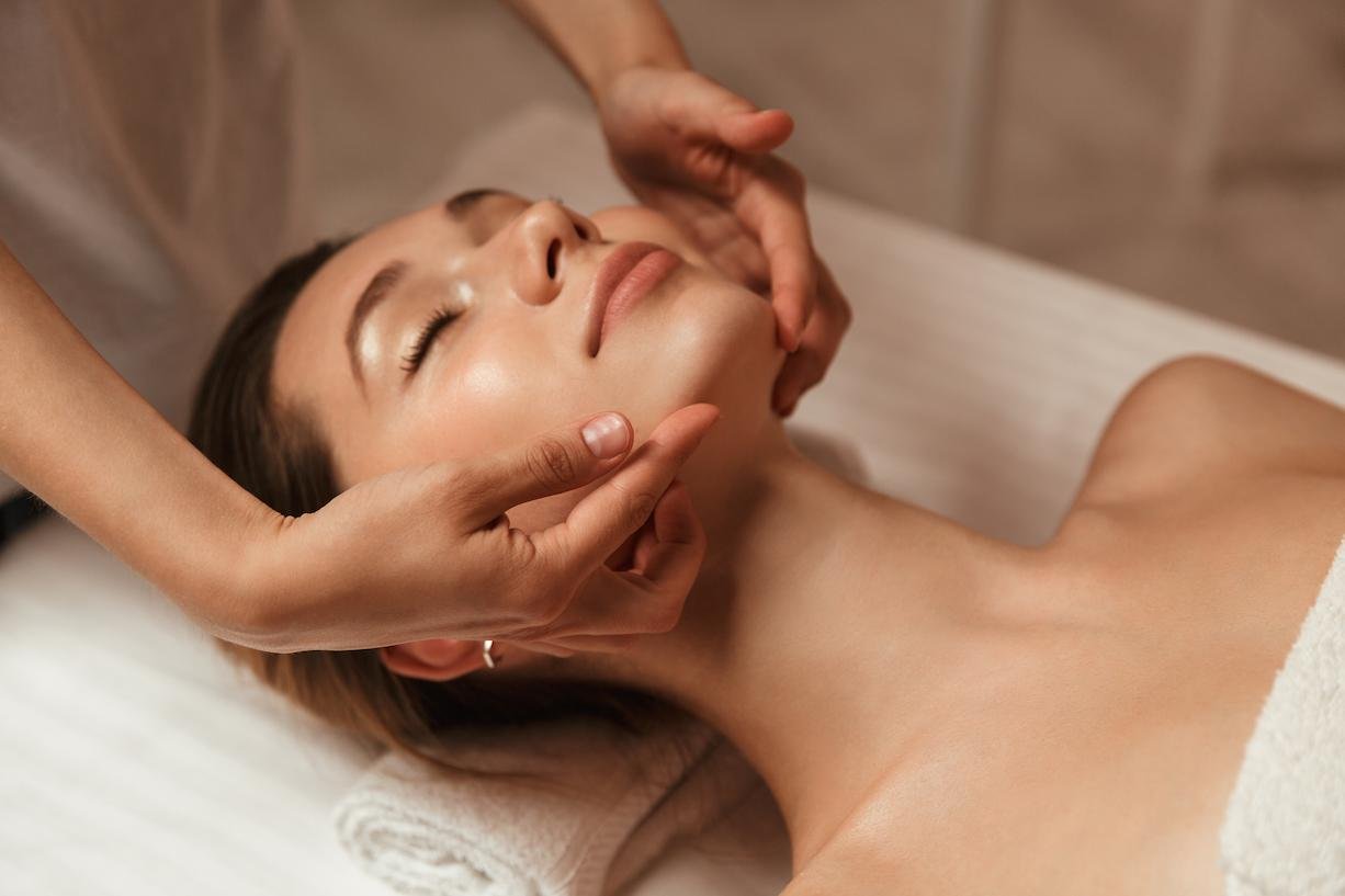 yoga facial