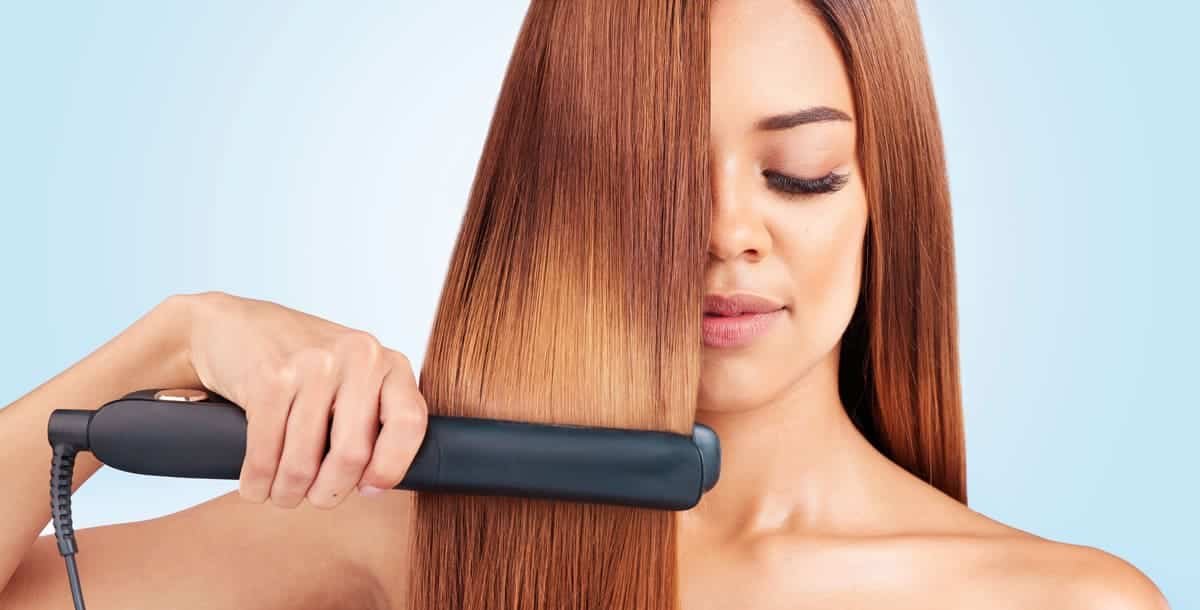 como mantener el cabello liso despues de plancharlo