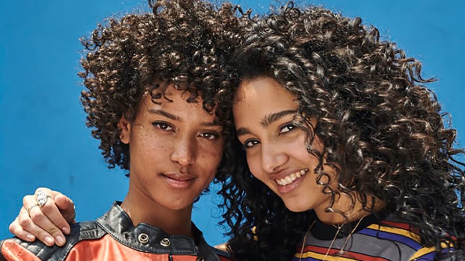 Te Contamos Como Rizar El Pelo Liso Blog Garnier