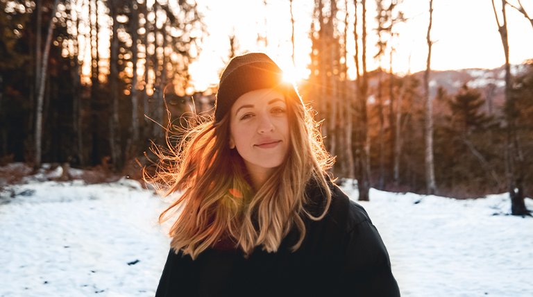 chica en la nieve