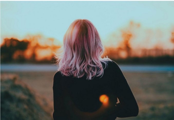 ¿Enamorado de los tonos rosados? El ‘coral blonde’ es el must have que no te querrás perder