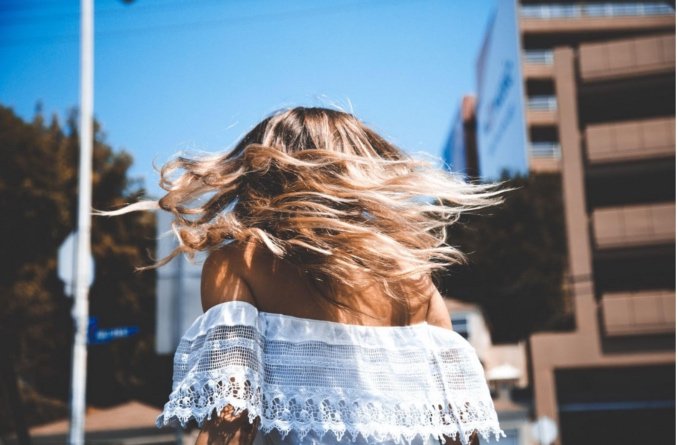 ¿Qué es la estructura capilar y cómo puede ayudarte a tener un pelo radiante?